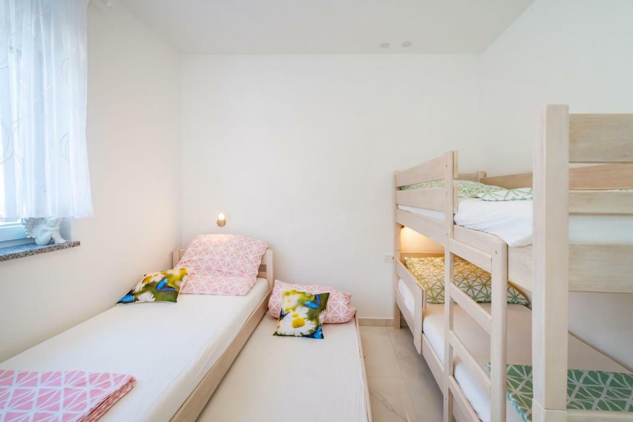 Holiday Home Gabriella Poljica  Buitenkant foto